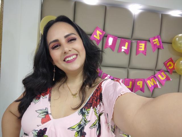 KendalReus - Live sex cam - 10905103