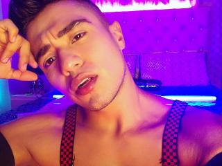 AndersonRoberts - Sexe cam en vivo - 10906207