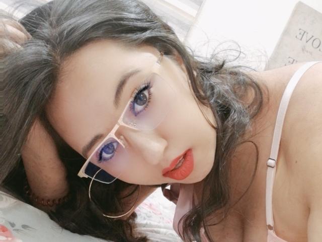 IsabellaWang - Live sex cam - 10911043