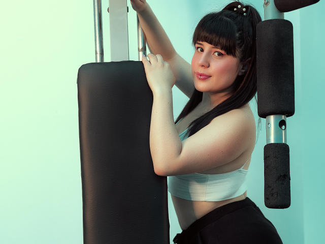 MiaBlom - Live porn &amp; sex cam - 10920927