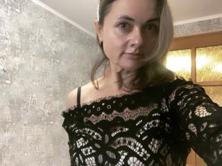 MonikaFamex - Live sex cam - 10967403