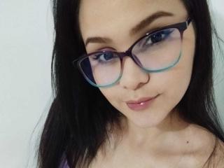 PrettyAdelinee - Live porn & sex cam - 10975991