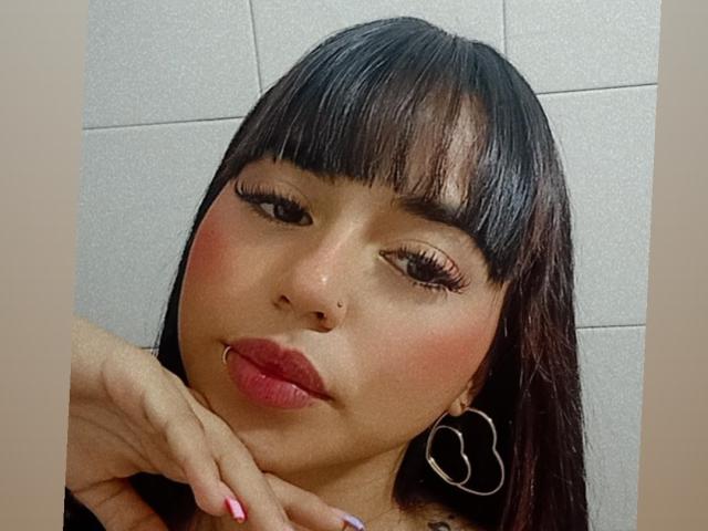 IsaCastro - Live sex cam - 10985323
