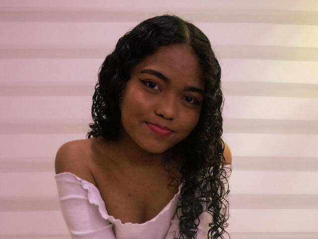 VanesaBukr - сексуальная веб-камера в реальном времени - 11008823