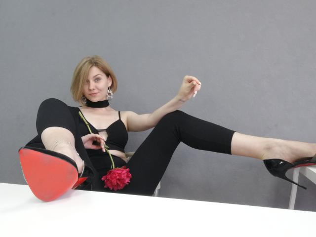 RussianSeductress - Live sex cam - 11011171