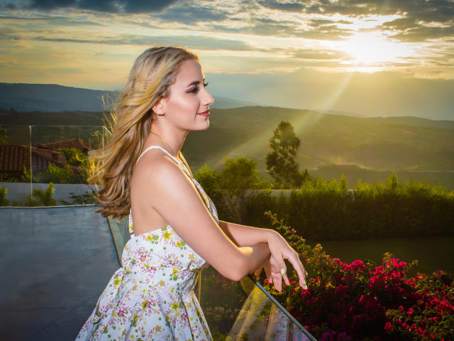 AnneGrey - Live sex cam - 11040887