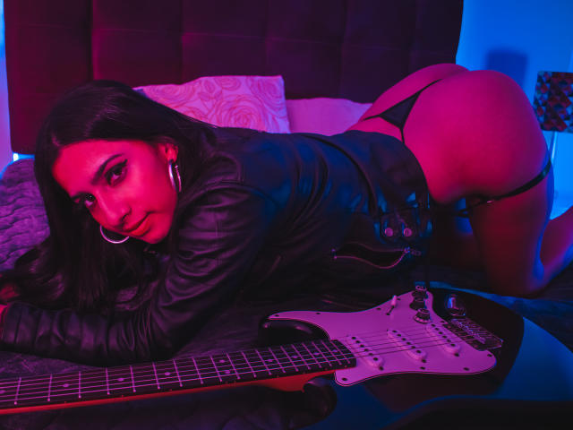 ErikaSweetX - Camera khiêu dâm &amp; quyến rũ trực tiếp - 11041315