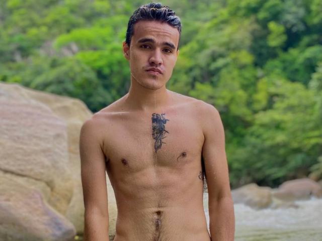 AlexKinter - Live sexe cam - 11043543