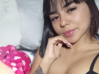 IsaCastro - Live porn & sex cam - 11048167