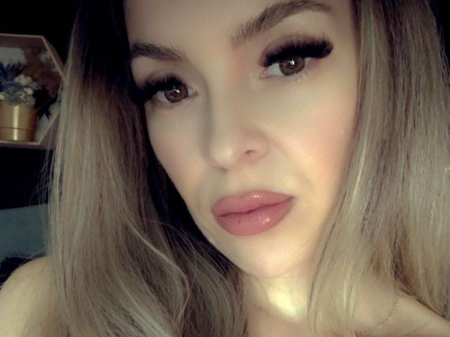 SophieDeee - сексуальная веб-камера в реальном времени - 11074262