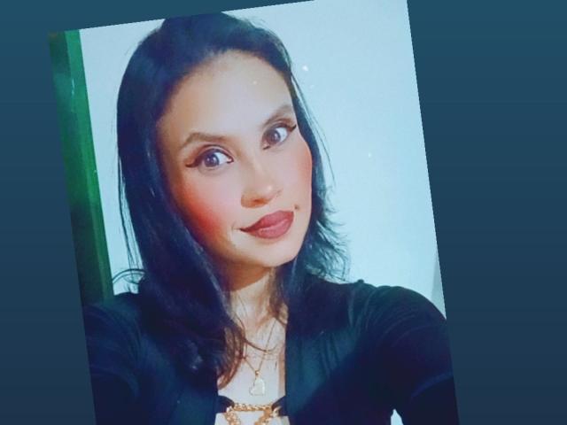 KylieAllen - Live sex cam - 11080514