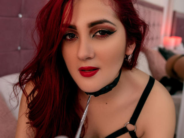 BrunaRousse69 - Live sex cam - 11086438
