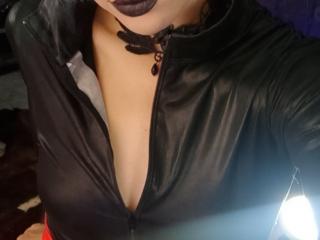 DaenerysMistress - Live porn & sex cam - 11097890