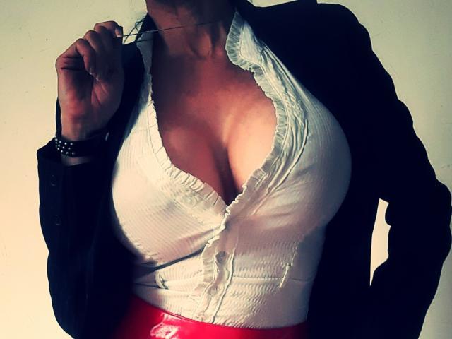 LaParisienne - сексуальная веб-камера в реальном времени - 11111602