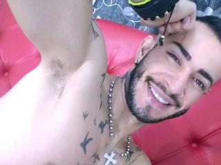 StronGuyX - Live sexe cam - 11156170