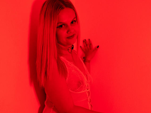 ScarlettRhodes - Live sex cam - 11168234