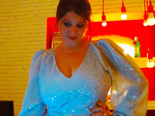 HalleyBB - Live Sex Cam - 11200894