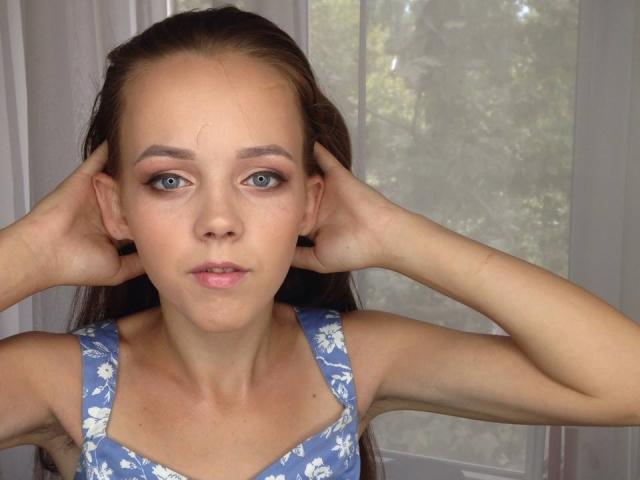 JeannieTina - Live Sex Cam - 11242438