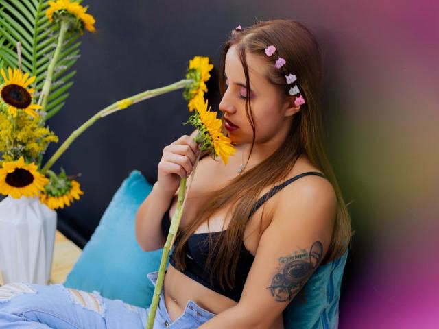 GraceRogers - Live porn &amp; sex cam - 11249058