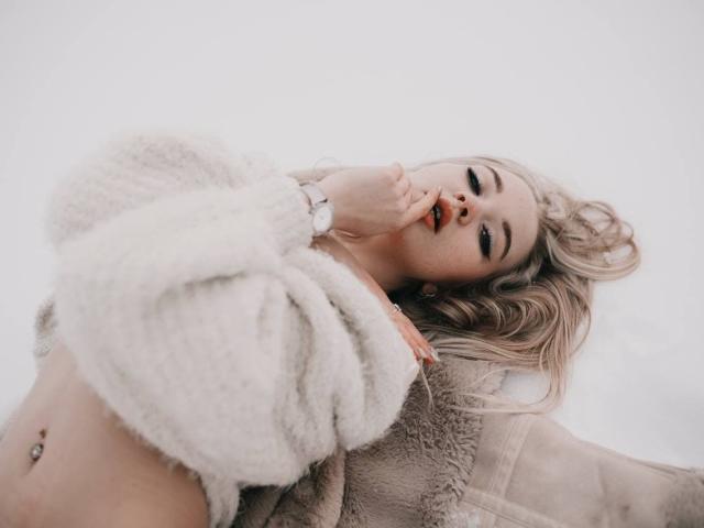 JaneGeorgia - Live sex cam - 11300266