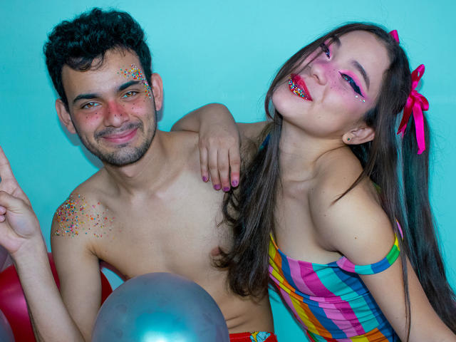 NicolleYAdam - Live Sex Cam - 11346030