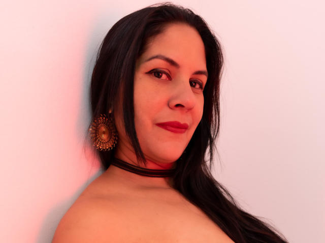 RoraimAnaggie - сексуальная веб-камера в реальном времени - 11352306