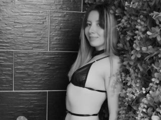 BiancaMiler - Live porn & sex cam - 11377347