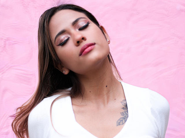 ValeryFrancis - Camera khiêu dâm &amp; quyến rũ trực tiếp - 11402587