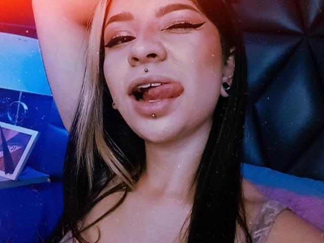 ZoeThompson - Live sex cam - 11408196