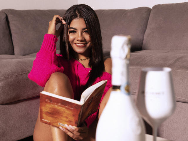 ValerieBlake - Live sex cam - 11483064