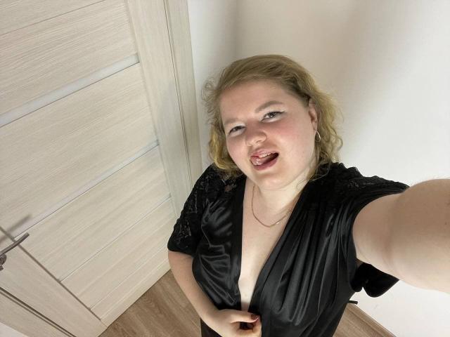 LisaTurnier - Live sex cam - 11486368