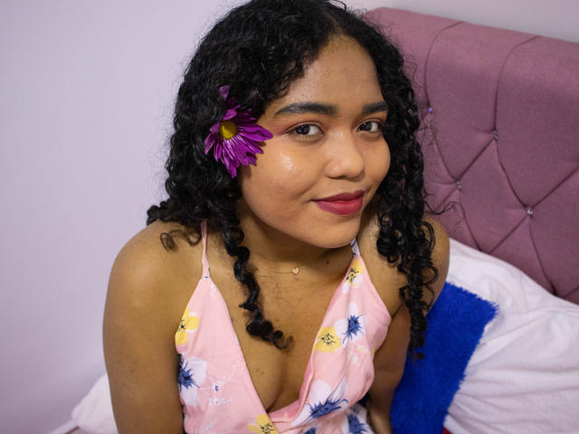 VanesaBukr - Live Sex Cam - 11507740