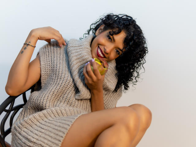 SalmaJoness - Sexe cam en vivo - 11530544