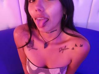 KratosyJuliana - Live sex cam - 11545212