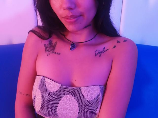 KratosyJuliana - Live porn &amp; sex cam - 11545232