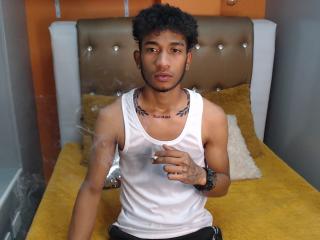 DylanMoretti - Sexe cam en vivo - 11579232