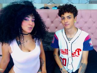 NahomyAndRenne - Live sexe cam - 11589128