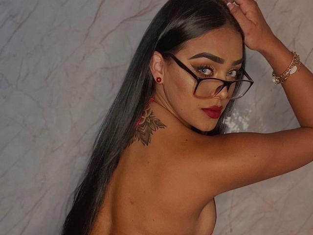 ZyraFortune - Live porn &amp; sex cam - 11593124