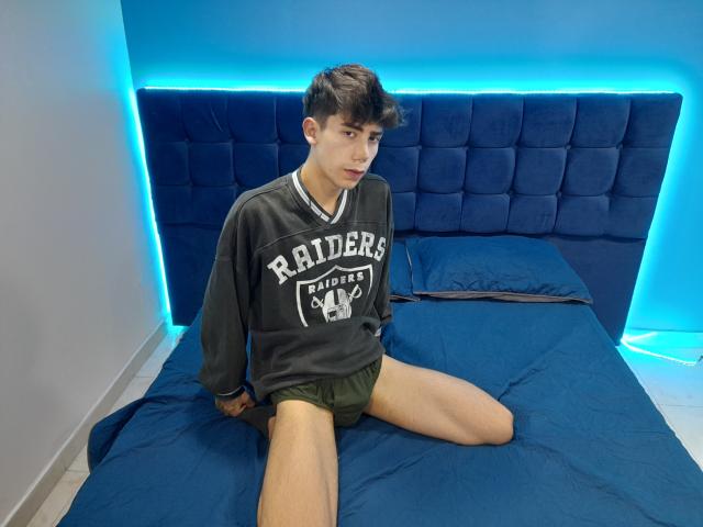 DwayneX - Live Sex Cam - 11603168