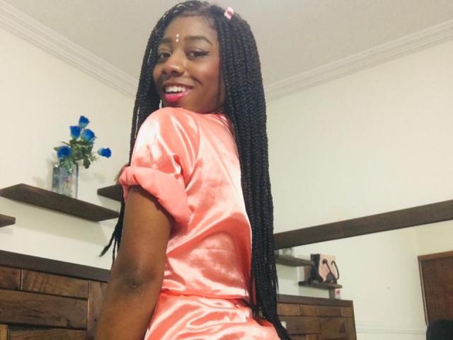 Molly69X - Live sex cam - 11636588