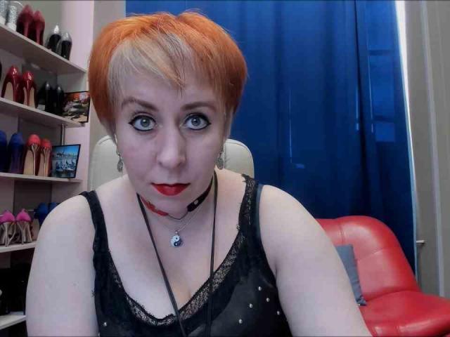 GinaMoor - Live sex cam - 11645632