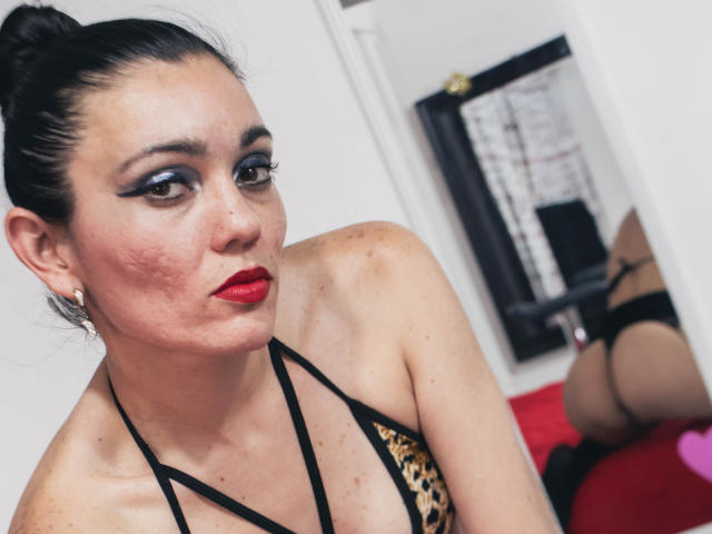 SaharaKmm - Live sex cam - 11658048
