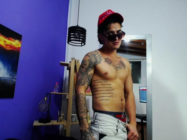PatrickVonhs - Live Sex Cam - 11661492