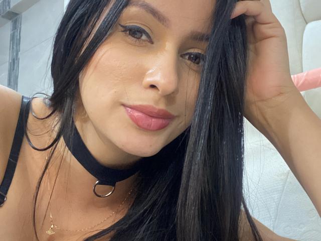 EmilyParkerr - Live sex cam - 11735208