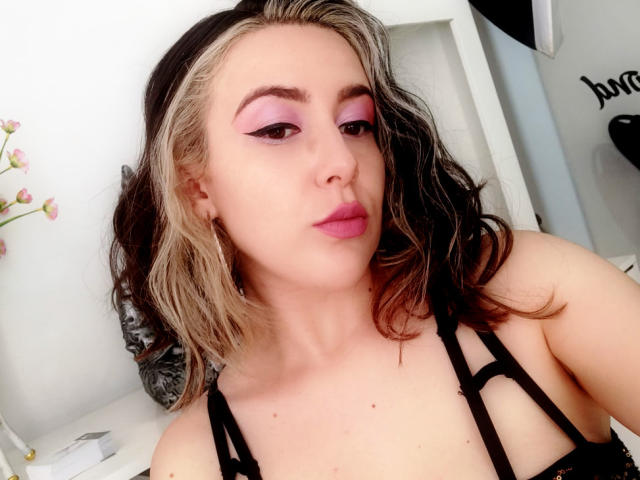 MabyLegrand - Live porn &amp; sex cam - 11737360