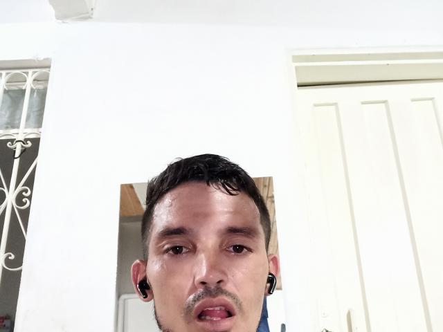 TommyFit - Live sex cam - 11741720