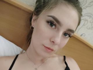 RosyPhebe - Live sex cam - 11749384