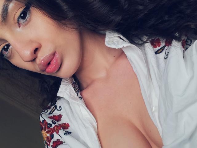 VievienneClemente - Live sex cam - 11753604