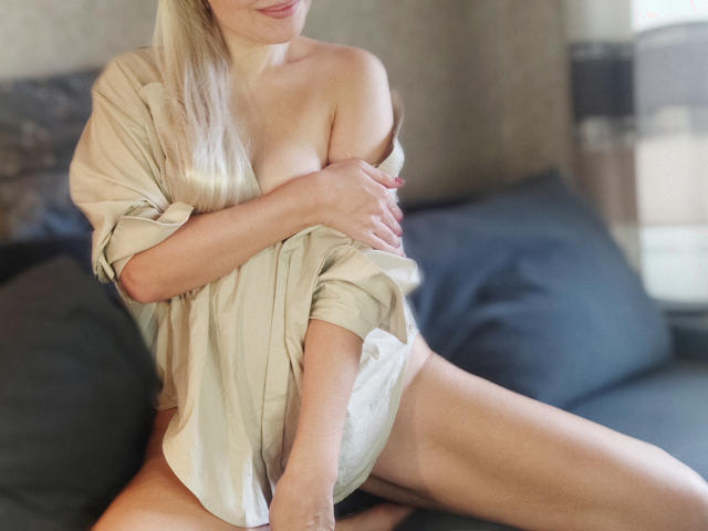 MadameKatrina - Live sexe cam - 11777852