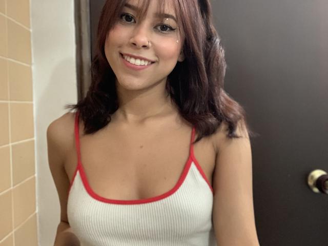 AnnieRobertsI - Sexe cam en vivo - 11799292